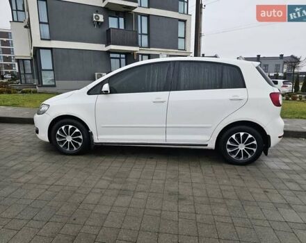 Белый Фольксваген Гольф Плюс, объемом двигателя 1.4 л и пробегом 146 тыс. км за 8000 $, фото 20 на Automoto.ua