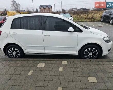 Белый Фольксваген Гольф Плюс, объемом двигателя 1.4 л и пробегом 146 тыс. км за 8000 $, фото 24 на Automoto.ua