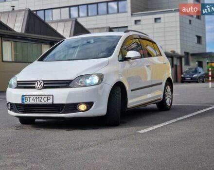 Белый Фольксваген Гольф Плюс, объемом двигателя 1.4 л и пробегом 161 тыс. км за 7019 $, фото 4 на Automoto.ua