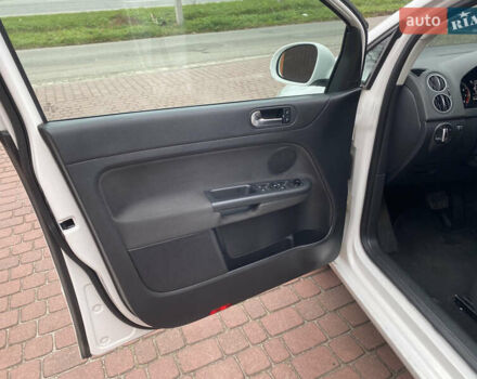 Білий Фольксваген Golf Plus, об'ємом двигуна 1.4 л та пробігом 182 тис. км за 9399 $, фото 16 на Automoto.ua