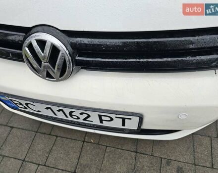 Белый Фольксваген Гольф Плюс, объемом двигателя 1.4 л и пробегом 146 тыс. км за 8000 $, фото 22 на Automoto.ua