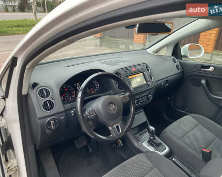 Білий Фольксваген Golf Plus, об'ємом двигуна 1.4 л та пробігом 182 тис. км за 9399 $, фото 20 на Automoto.ua