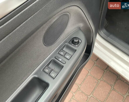 Білий Фольксваген Golf Plus, об'ємом двигуна 1.4 л та пробігом 182 тис. км за 9399 $, фото 17 на Automoto.ua