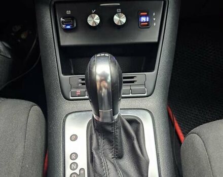 Белый Фольксваген Гольф Плюс, объемом двигателя 1.4 л и пробегом 146 тыс. км за 8000 $, фото 2 на Automoto.ua