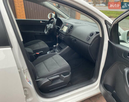 Білий Фольксваген Golf Plus, об'ємом двигуна 1.4 л та пробігом 182 тис. км за 9399 $, фото 47 на Automoto.ua