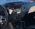Белый Фольксваген Гольф Плюс, объемом двигателя 1.6 л и пробегом 300 тыс. км за 8900 $, фото 5 на Automoto.ua