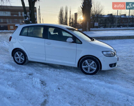 Белый Фольксваген Гольф Плюс, объемом двигателя 1.4 л и пробегом 190 тыс. км за 9200 $, фото 7 на Automoto.ua