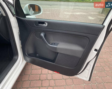 Білий Фольксваген Golf Plus, об'ємом двигуна 1.4 л та пробігом 182 тис. км за 9399 $, фото 46 на Automoto.ua