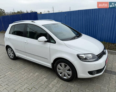 Белый Фольксваген Гольф Плюс, объемом двигателя 1.4 л и пробегом 185 тыс. км за 9200 $, фото 2 на Automoto.ua