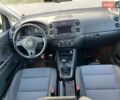 Білий Фольксваген Golf Plus, об'ємом двигуна 2 л та пробігом 255 тис. км за 9599 $, фото 16 на Automoto.ua