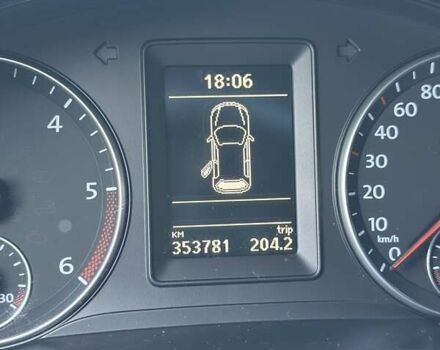 Белый Фольксваген Гольф Плюс, объемом двигателя 1.6 л и пробегом 353 тыс. км за 9500 $, фото 5 на Automoto.ua