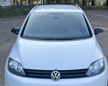 Белый Фольксваген Гольф Плюс, объемом двигателя 1.6 л и пробегом 353 тыс. км за 9500 $, фото 2 на Automoto.ua