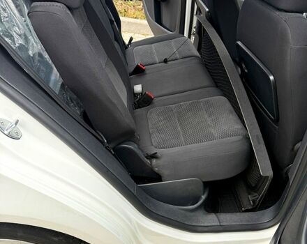 Белый Фольксваген Гольф Плюс, объемом двигателя 1.4 л и пробегом 185 тыс. км за 9200 $, фото 6 на Automoto.ua