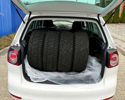 Белый Фольксваген Гольф Плюс, объемом двигателя 1.4 л и пробегом 185 тыс. км за 9200 $, фото 7 на Automoto.ua