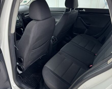 Білий Фольксваген Golf Plus, об'ємом двигуна 1.6 л та пробігом 240 тис. км за 7200 $, фото 10 на Automoto.ua