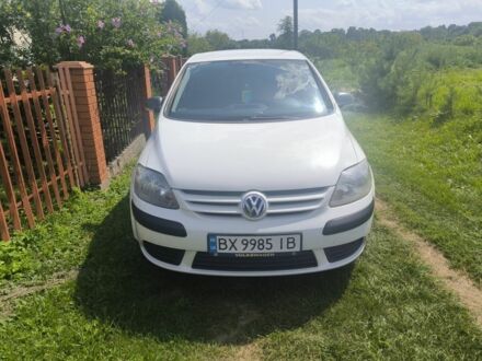 Фольксваген Golf Plus 2006 у Хмельницькому на Automoto.ua Білий Фольксваген Golf Plus, об'ємом двигуна 1.9 л та пробігом 282 тис. км за 6300 $, фото 1 на Automoto.ua