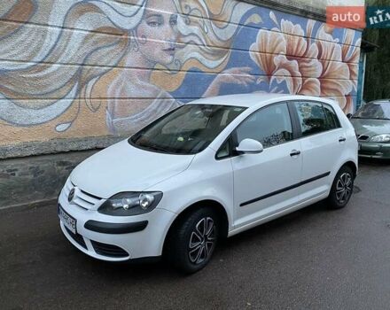 Білий Фольксваген Golf Plus, об'ємом двигуна 1.4 л та пробігом 195 тис. км за 5000 $, фото 1 на Automoto.ua