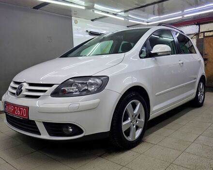 Белый Фольксваген Гольф Плюс, объемом двигателя 1.4 л и пробегом 168 тыс. км за 6800 $, фото 1 на Automoto.ua