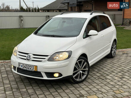 Белый Фольксваген Гольф Плюс, объемом двигателя 1.4 л и пробегом 167 тыс. км за 6500 $, фото 1 на Automoto.ua