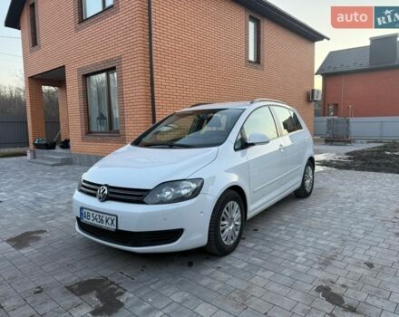 Белый Фольксваген Гольф Плюс, объемом двигателя 1.6 л и пробегом 207 тыс. км за 8000 $, фото 1 на Automoto.ua