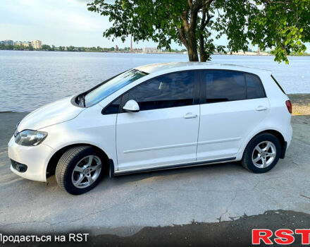 Білий Фольксваген Golf Plus, об'ємом двигуна 1.4 л та пробігом 171 тис. км за 8999 $, фото 1 на Automoto.ua