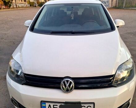 Белый Фольксваген Гольф Плюс, объемом двигателя 1.6 л и пробегом 16600 тыс. км за 9300 $, фото 1 на Automoto.ua