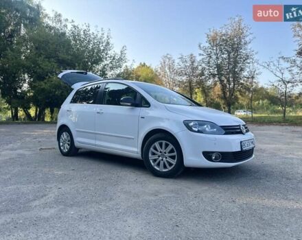 Білий Фольксваген Golf Plus, об'ємом двигуна 1.6 л та пробігом 353 тис. км за 9500 $, фото 1 на Automoto.ua