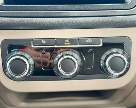 Бежевий Фольксваген Golf Plus, об'ємом двигуна 1.4 л та пробігом 188 тис. км за 7999 $, фото 24 на Automoto.ua