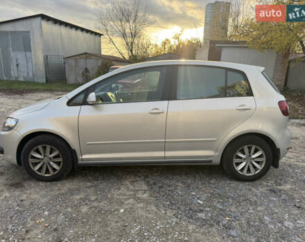 Бежевий Фольксваген Golf Plus, об'ємом двигуна 1.4 л та пробігом 116 тис. км за 9000 $, фото 4 на Automoto.ua