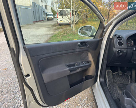 Бежевий Фольксваген Golf Plus, об'ємом двигуна 1.4 л та пробігом 116 тис. км за 9000 $, фото 18 на Automoto.ua