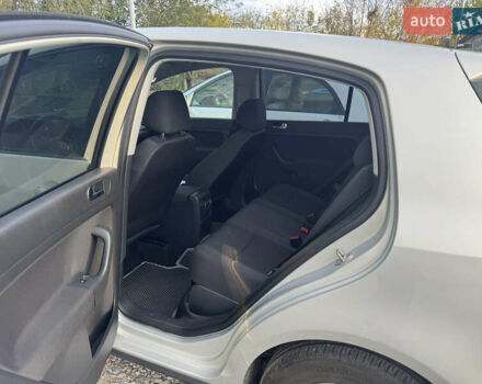 Бежевий Фольксваген Golf Plus, об'ємом двигуна 1.4 л та пробігом 116 тис. км за 9000 $, фото 21 на Automoto.ua