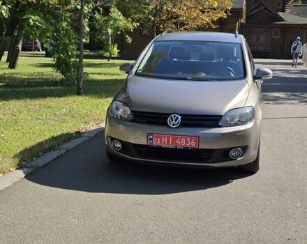 Бежевий Фольксваген Golf Plus, об'ємом двигуна 1.6 л та пробігом 152 тис. км за 9300 $, фото 1 на Automoto.ua