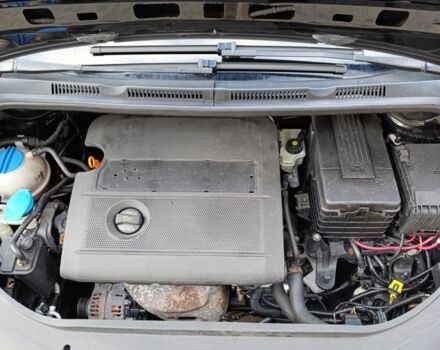 Черный Фольксваген Гольф Плюс, объемом двигателя 1.4 л и пробегом 330 тыс. км за 4700 $, фото 20 на Automoto.ua