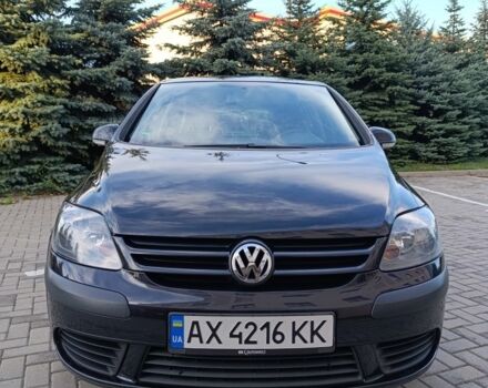 Черный Фольксваген Гольф Плюс, объемом двигателя 1.4 л и пробегом 330 тыс. км за 4700 $, фото 4 на Automoto.ua