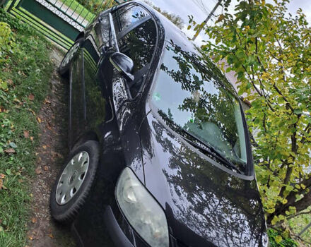 Черный Фольксваген Гольф Плюс, объемом двигателя 1.39 л и пробегом 200 тыс. км за 5900 $, фото 2 на Automoto.ua