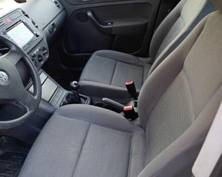 Черный Фольксваген Гольф Плюс, объемом двигателя 1.4 л и пробегом 330 тыс. км за 4700 $, фото 15 на Automoto.ua