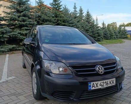 Черный Фольксваген Гольф Плюс, объемом двигателя 1.4 л и пробегом 330 тыс. км за 4700 $, фото 9 на Automoto.ua