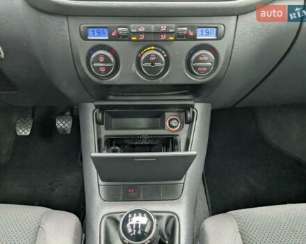 Черный Фольксваген Гольф Плюс, объемом двигателя 1.4 л и пробегом 218 тыс. км за 4850 $, фото 43 на Automoto.ua