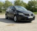 Черный Фольксваген Гольф Плюс, объемом двигателя 1.6 л и пробегом 280 тыс. км за 5299 $, фото 2 на Automoto.ua