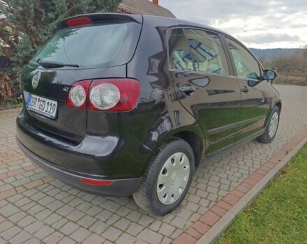 Черный Фольксваген Гольф Плюс, объемом двигателя 1.4 л и пробегом 243 тыс. км за 5250 $, фото 5 на Automoto.ua