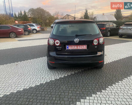 Черный Фольксваген Гольф Плюс, объемом двигателя 1.6 л и пробегом 204 тыс. км за 5450 $, фото 6 на Automoto.ua
