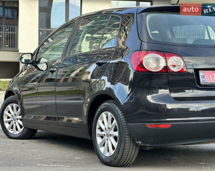 Черный Фольксваген Гольф Плюс, объемом двигателя 1.4 л и пробегом 250 тыс. км за 4999 $, фото 14 на Automoto.ua