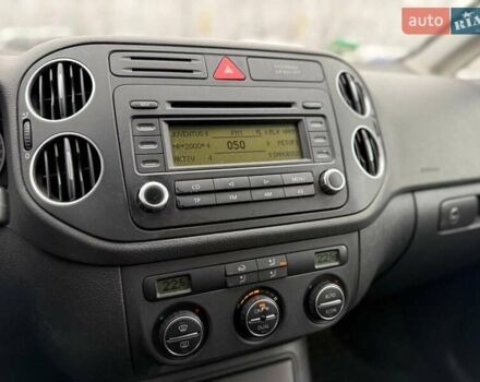 Черный Фольксваген Гольф Плюс, объемом двигателя 0 л и пробегом 243 тыс. км за 5399 $, фото 14 на Automoto.ua