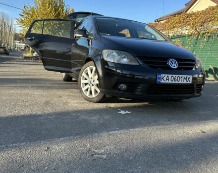 Черный Фольксваген Гольф Плюс, объемом двигателя 1.6 л и пробегом 250 тыс. км за 5600 $, фото 6 на Automoto.ua