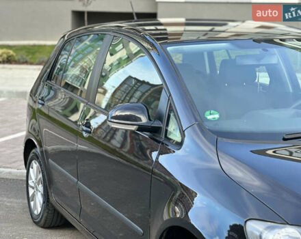 Черный Фольксваген Гольф Плюс, объемом двигателя 1.4 л и пробегом 250 тыс. км за 4999 $, фото 8 на Automoto.ua