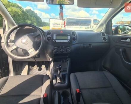 Черный Фольксваген Гольф Плюс, объемом двигателя 1.4 л и пробегом 197 тыс. км за 5550 $, фото 11 на Automoto.ua