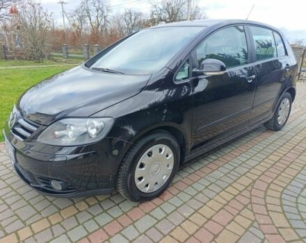 Черный Фольксваген Гольф Плюс, объемом двигателя 1.4 л и пробегом 243 тыс. км за 5250 $, фото 1 на Automoto.ua