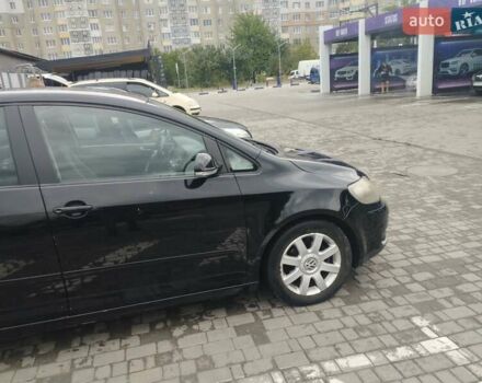 Черный Фольксваген Гольф Плюс, объемом двигателя 1.6 л и пробегом 240 тыс. км за 4950 $, фото 12 на Automoto.ua
