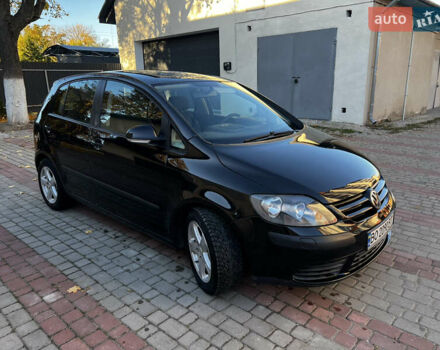 Черный Фольксваген Гольф Плюс, объемом двигателя 1.6 л и пробегом 230 тыс. км за 4950 $, фото 3 на Automoto.ua