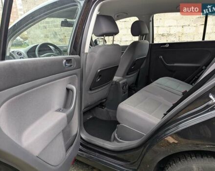 Черный Фольксваген Гольф Плюс, объемом двигателя 1.4 л и пробегом 218 тыс. км за 4850 $, фото 21 на Automoto.ua